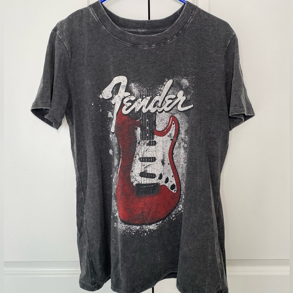 Oversized graphic tee 🎸